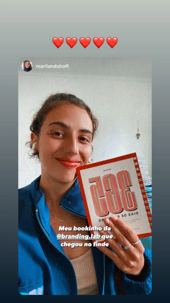 Depoimento de cliente aplicando o 365 Dias de Branding